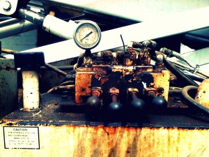 manlift woman elevator elevador montacargas machine maquina wallpainting mural wall