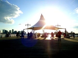 tango hudsonriver hudson newyork newyorkcity city ciudad sunny soleado